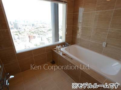 Bath ※Photo of the same layout on 25 floor. Decoration and fixture may differ.