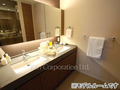 Powder Room ※Photo of the same layout on 25 floor. Decoration and fixture may differ.