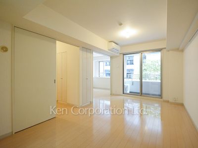 Living-Dining ※Photo of the same layout on 2 floor. Decoration and fixture may differ.