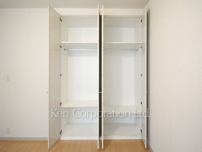 Closet ※Photo of the same layout on 2 floor. Decoration and fixture may differ.