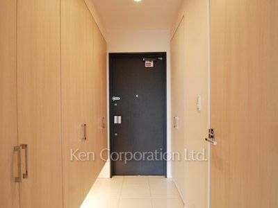 Entrance ※Photo of the same layout on 6 floor. Decoration and fixture may differ.