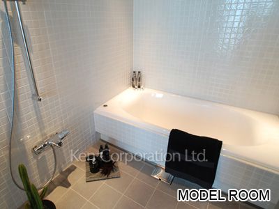 Bath ※Photo of the same layout on 10 floor. Decoration and fixture may differ.