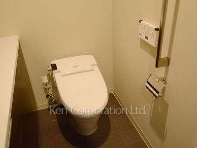 Lavatory ※Photo of the same layout on 21 floor. Decoration and fixture may differ.