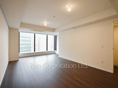 Living-Dining ※Photo of the same layout on 25 floor. Decoration and fixture may differ.