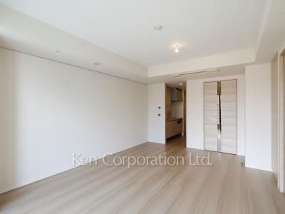 Living-Dining ※Photo of the same layout on 29 floor. Decoration and fixture may differ.