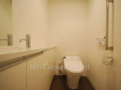 Lavatory