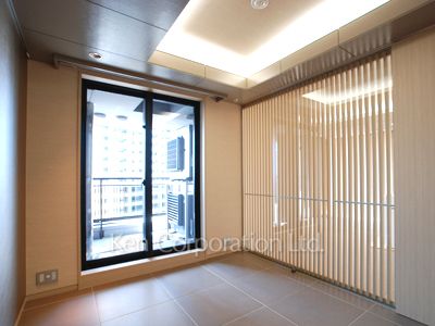Bedroom ※Photo of the same layout on 8 floor. Decoration and fixture may differ.