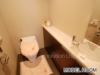 Lavatory ※Photo of the same layout on 21 floor. Decoration and fixture may differ.