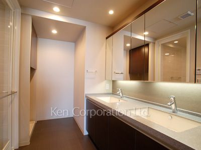 Powder Room