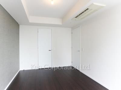 Bedroom ※Photo of the same layout on 34 floor. Decoration and fixture may differ.