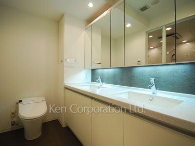 Lavatory