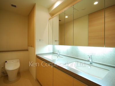 Powder Room