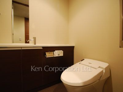 Lavatory
