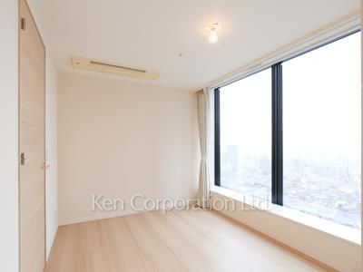 Bedroom ※Photo of the same layout on 23 floor. Decoration and fixture may differ.