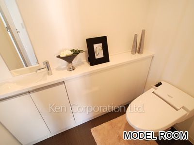 Lavatory ※Photo of the same layout on 22 floor. Decoration and fixture may differ.