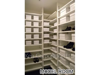 Closet ※Photo of the same layout on 22 floor. Decoration and fixture may differ.