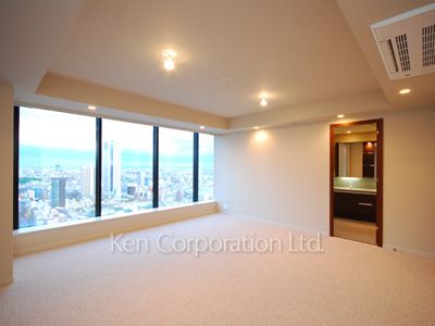 Bedroom ※Photo of the same layout on 39 floor. Decoration and fixture may differ.