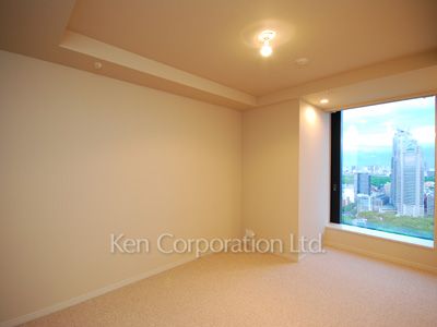 Bedroom ※Photo of the same layout on 39 floor. Decoration and fixture may differ.
