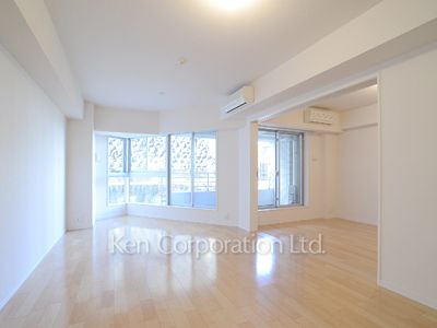 Living-Dining ※Photo of the same layout on 2 floor. Decoration and fixture may differ.