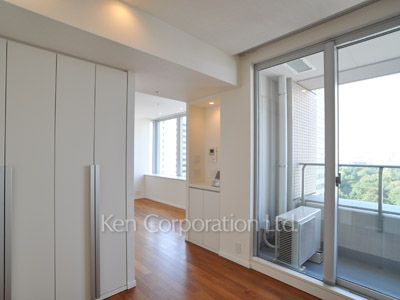 Bedroom ※Photo of the same layout on 12 floor. Decoration and fixture may differ.