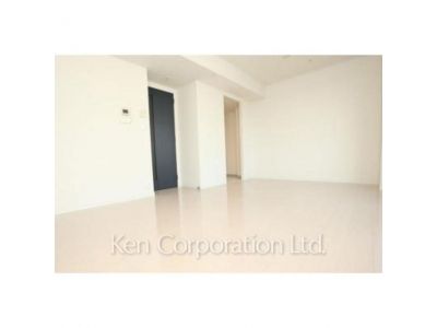 Bedroom ※Photo of the same layout on 8 floor. Decoration and fixture may differ.