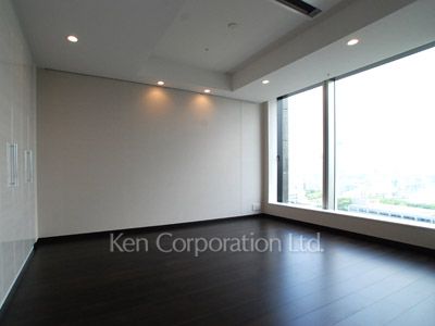 Bedroom ※Photo of the same layout on 18 floor. Decoration and fixture may differ.
