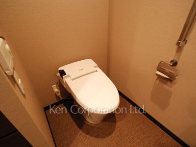 Lavatory ※Photo of the same layout on 18 floor. Decoration and fixture may differ.