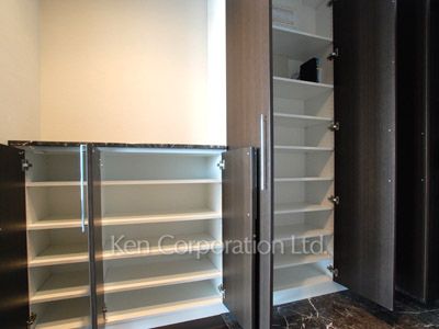 Closet ※Photo of the same layout on 18 floor. Decoration and fixture may differ.
