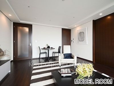 Living-Dining ※Photo of the same layout on 12 floor. Decoration and fixture may differ.