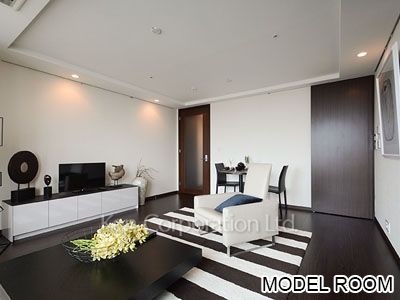 Living-Dining ※Photo of the same layout on 12 floor. Decoration and fixture may differ.