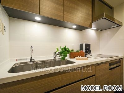 Kitchen ※Photo of the same layout on 12 floor. Decoration and fixture may differ.