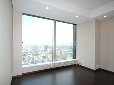 Bedroom ※Photo of the same layout on 20 floor. Decoration and fixture may differ.