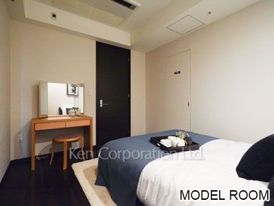 Master Bedroom ※Photo of the same layout on 10 floor. Decoration and fixture may differ.
