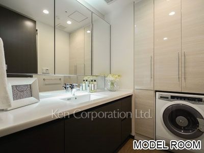 Powder Room ※Photo of the same layout on 10 floor. Decoration and fixture may differ.