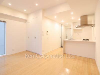 Living-Dining ※Photo of the same layout on 3 floor. Decoration and fixture may differ.