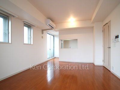 Living-Dining ※Photo of the same layout on 10 floor. Decoration and fixture may differ.
