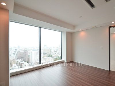 Living-Dining ※Photo of the same layout on 19 floor. Decoration and fixture may differ.