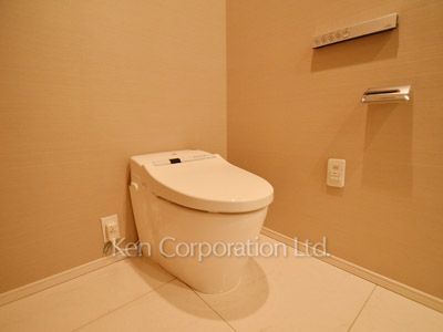 Lavatory ※Photo of the same layout on 19 floor. Decoration and fixture may differ.