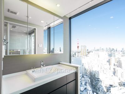 Powder Room ※Photo of the same layout on 15 floor. Decoration and fixture may differ.