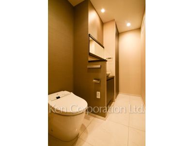 Lavatory