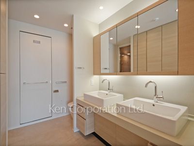 Powder Room
