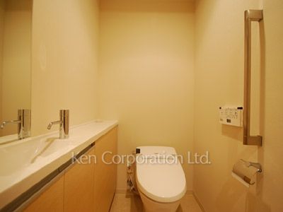 Lavatory