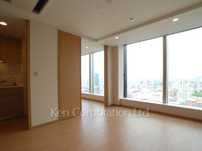 Living-Dining ※Photo of the same layout on 19 floor. Decoration and fixture may differ.