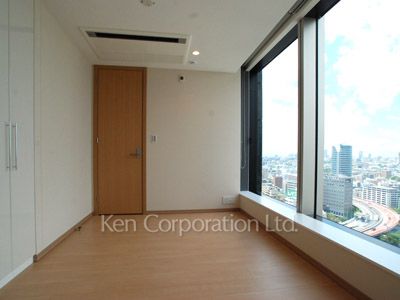Bedroom ※Photo of the same layout on 19 floor. Decoration and fixture may differ.