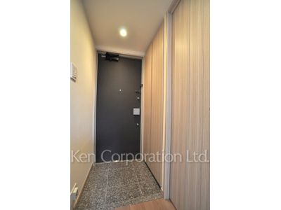 Entrance ※Photo of the same layout on 2 floor. Decoration and fixture may differ.