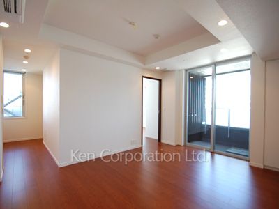Living-Dining ※Photo of the same layout on 5 floor. Decoration and fixture may differ.