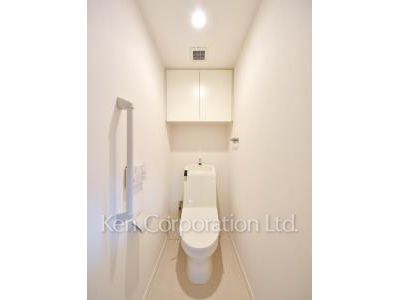 Lavatory ※Photo of the same layout on 24 floor. Decoration and fixture may differ.