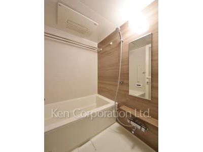 Bath ※Photo of the same layout on 24 floor. Decoration and fixture may differ.