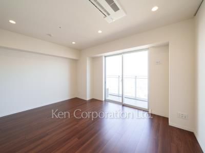 Bedroom ※Photo of the same layout on 44 floor. Decoration and fixture may differ.