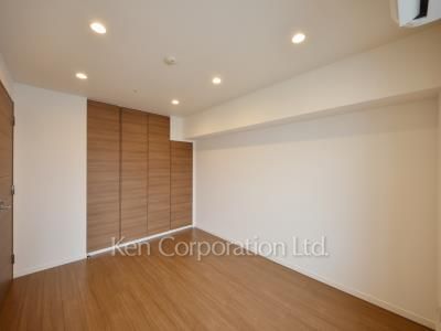 Bedroom ※Photo of the same layout on 22 floor. Decoration and fixture may differ.